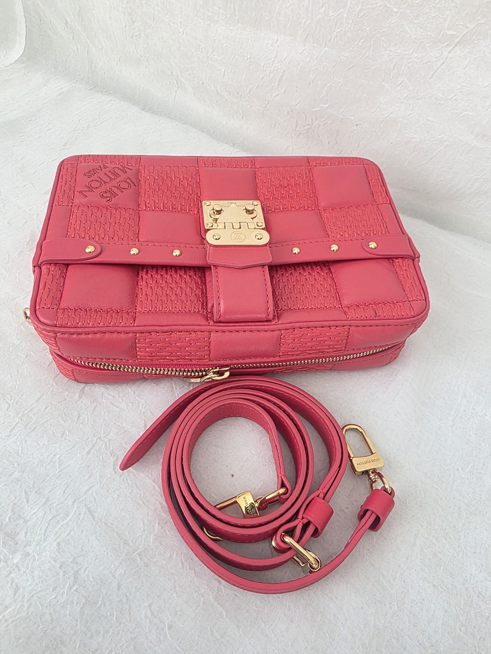 Auth Louis Vuitton Damier Troca MM Lambskin Crossbody Bag - Picture 10 of 13